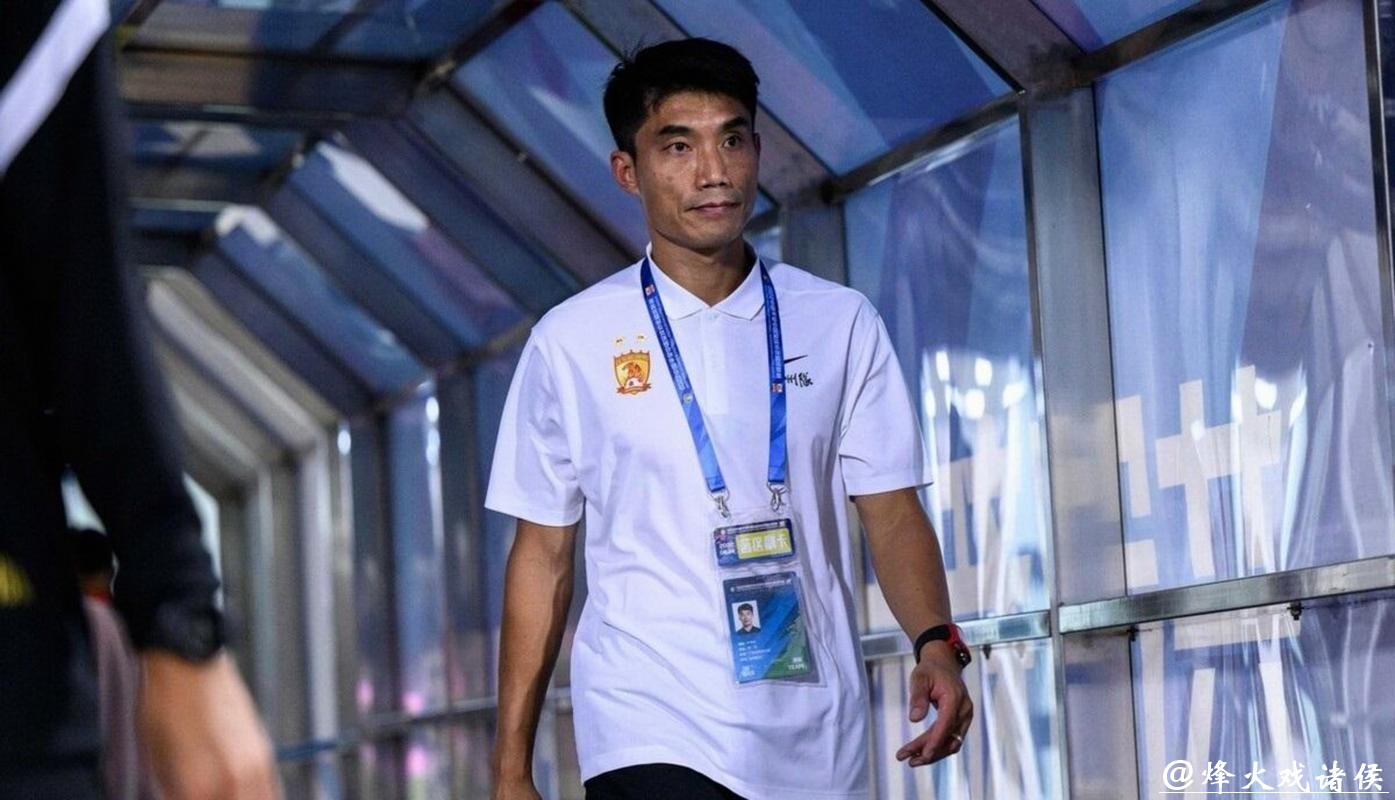 郑智出任青岛西海岸主教练,开启主教练生涯新章节 郑智出任青岛西海岸主教练,开启主教练生涯新章节